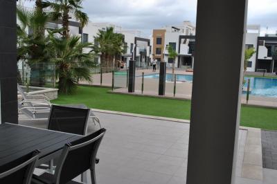 Jarðhæð íbúð í Oasis Beach La Zenia 5 Nº 009 in España Casas