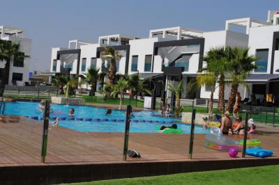 Top Leilighet i Oasis Beach La Zenia 3 Nº 010 in España Casas