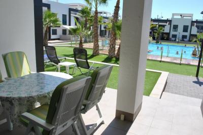 Apartamento en planta baja en Oasis Beach La Zenia 4 Nº 079 in España Casas