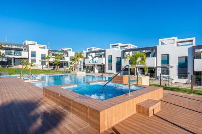 Stueetage lejlighed i Oasis Beach Punta Prima 9 Nº 035 in España Casas